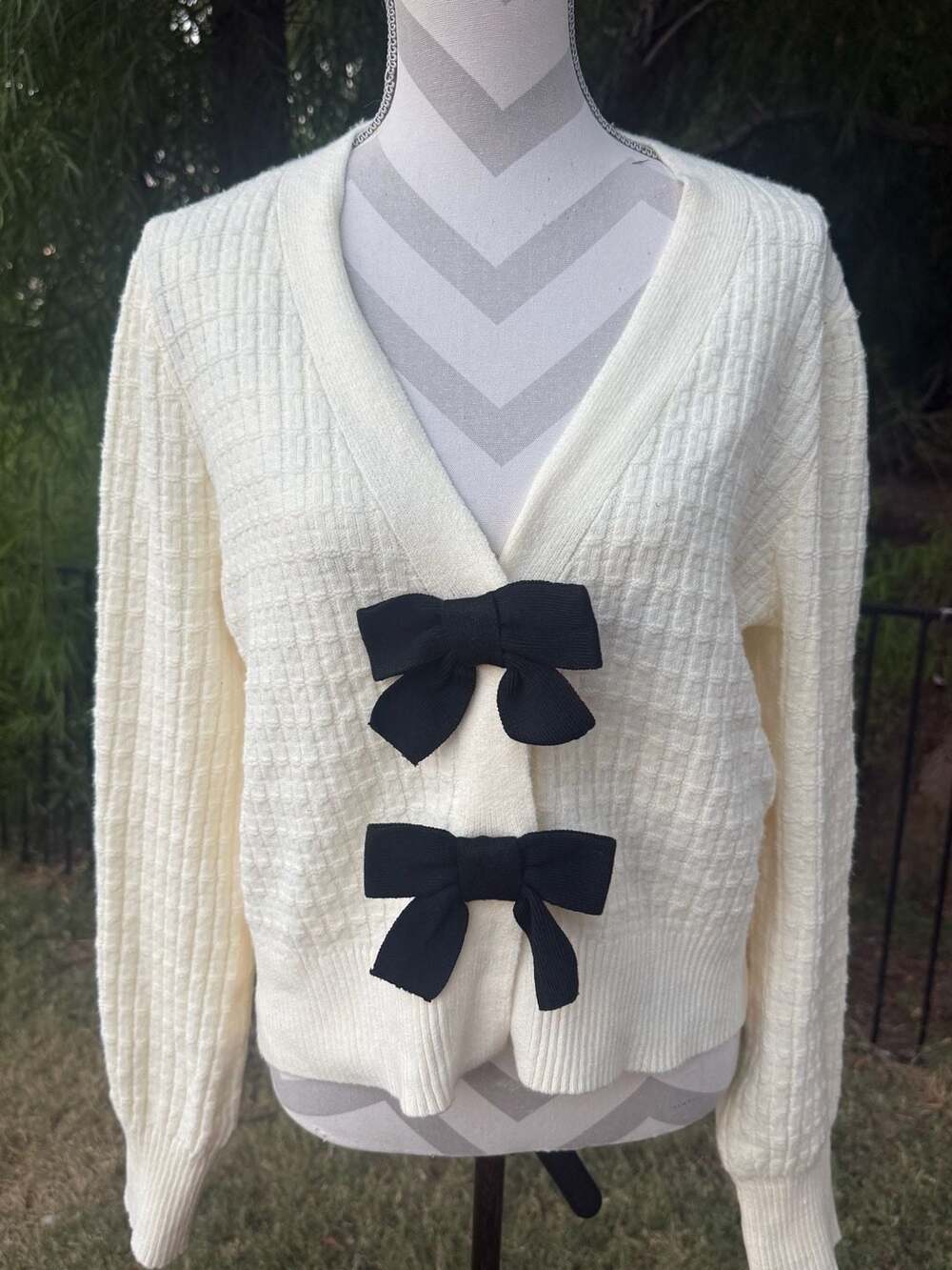 Casa Cabana Large Cream Bow Detail Cardigan